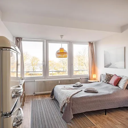 Apartment Strandblick - Liebevoll, Wassernah Mit Netflix Eckernfoerde